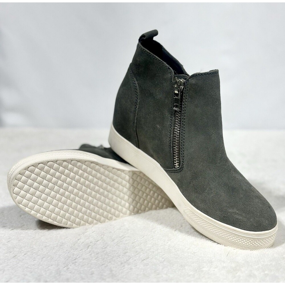 Steve Madden Wedgie Women’s Wedge Sneaker Gray Suede Ankle Zip Comfort 10M